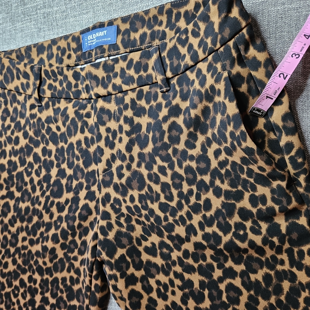 OLD NAVY Harper Mid-Rise Leopard Print Capri Style Slacks/Pants Size 4 Regular - Picture 5 of 11
